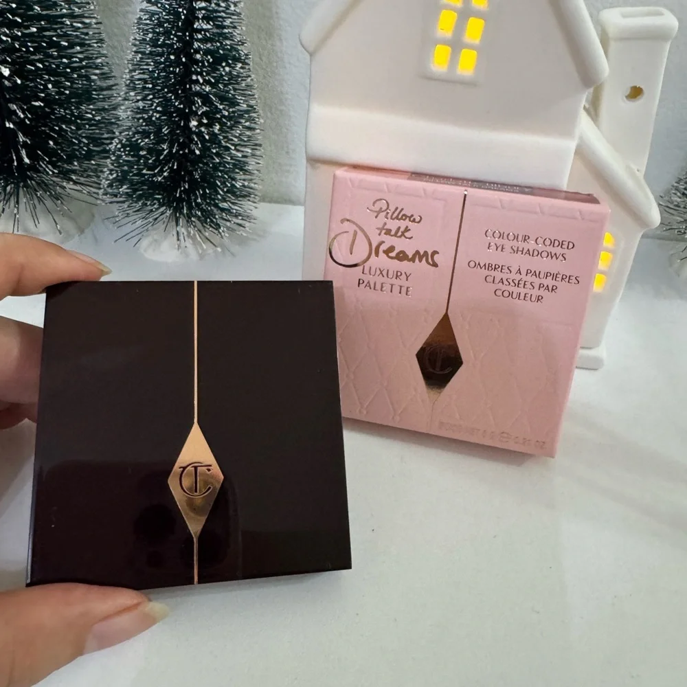Charlotte Tilbury Pillow Talk Dreams Eyeshadow Palette - Pink and Brown